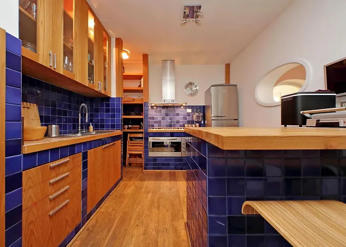 Piscinula - Charming In Trastevere Appartement
